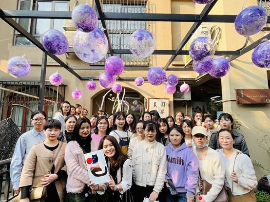 巧手创造 绽放芳华—雷火网_雷火（中国）养老组织女员工开展妇女节庆祝活动