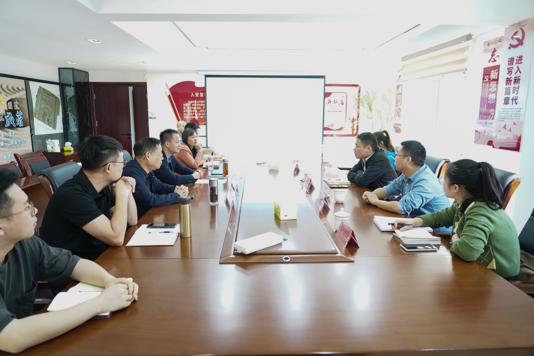 共青团益阳市委对益沅雷火网_雷火（中国）市级“青年文明号”创建工作进行实地验收