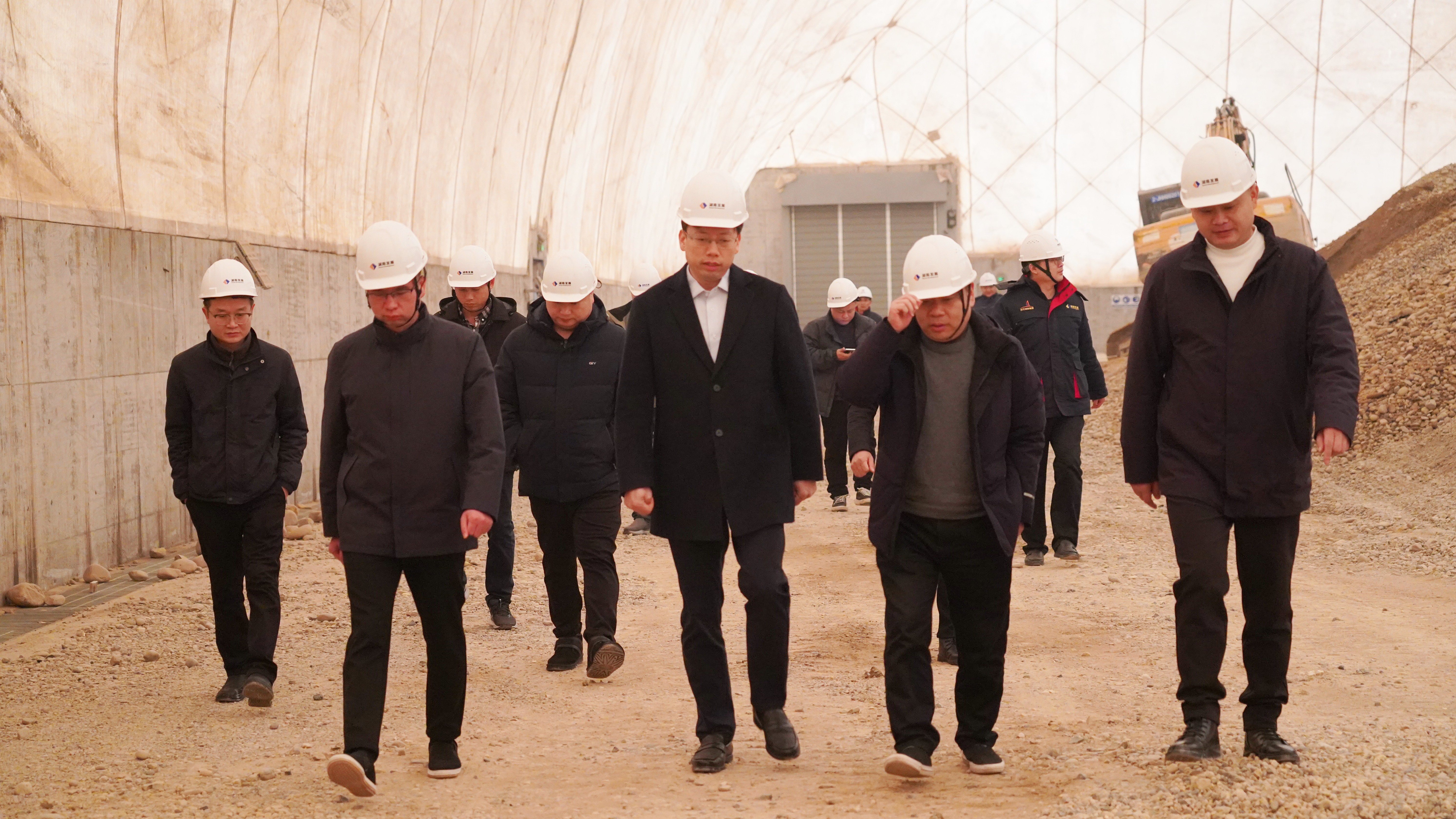 沅江市委副书记张心镜一行调研雷火网_雷火（中国）机制砂和砂石集散中心项目